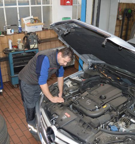 Auto-Service in Weyhe